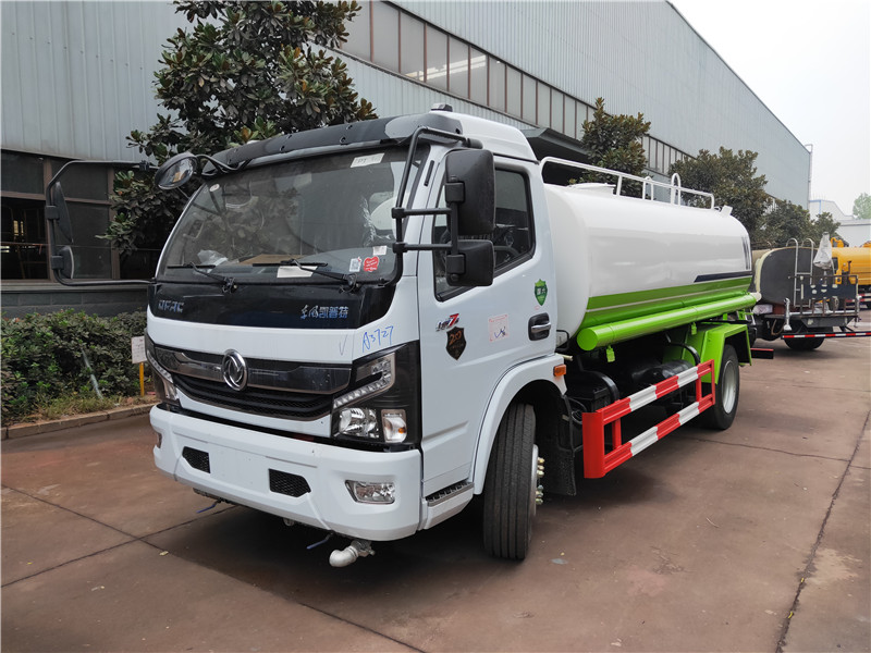 国六8方9方洒水车/抑尘车