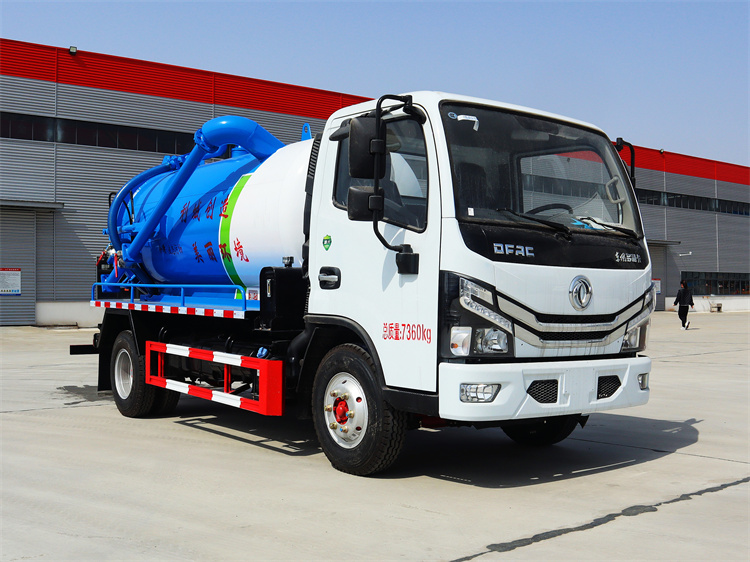 5立方罐式粪污运输车